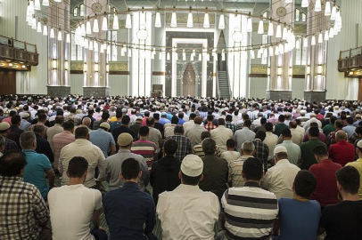 Cuma Mesajları 2025: Kısa ve Uzun Cuma mesajları...