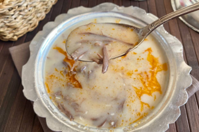 Kırık Kemikleri Çivi Gibi Yapacak Sarımsaklı Kemik Suyu Çorbası...