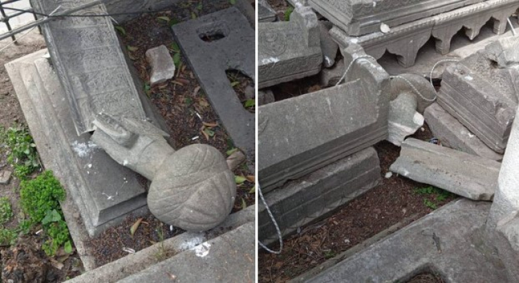 Eylemciler Şehzadebaşı Camii'ndeki tarihi mezar taşları tahrip edildi