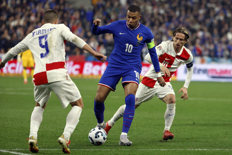 UEFA Uluslar Ligi'nde yarı final biletini kapan takımlar belli oldu 3