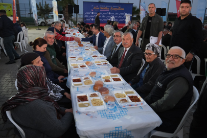 Adana Büyükşehir Belediyesi, Kadir Gecesi’nde Ramazan’ın manevi havasını Karataş’a taşıdı