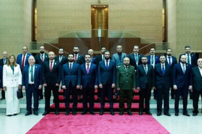 Suriye'de tarihi dönüşüm: Baas sonrası ilk kabine yemin etti! İşte yeni bakanlar...