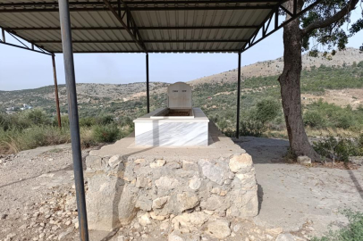 Adana Kozan’daki bebek mezarlığı bakımsızlığıyla tepki çekiyor