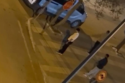 Elazığ’da 3 kişi otobüs durağının camlarını kırdı