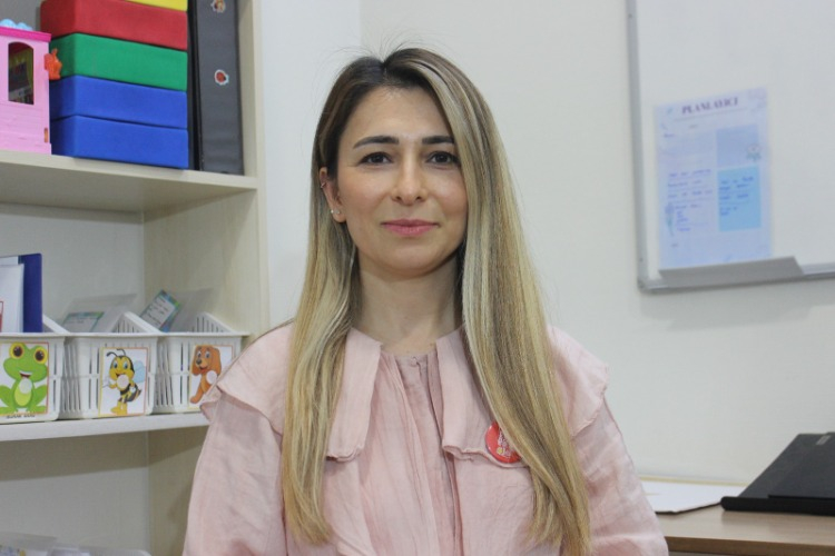 Otizmde erken tanı ve eğitim hayat kurtarıyor Otizme Kırmızı Işık Yak çağrısı 2