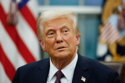 Trump, dış ülkelerde üretilen otomobillere yüzde 25 vergi getireceğini açıkladı: "Amerika'nın altın çağı geri geliyor"