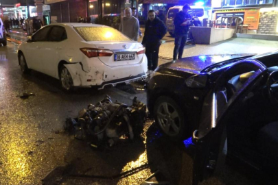 Bursa’da kazaya müdahale eden polis memuruna kamyonet çarptı!