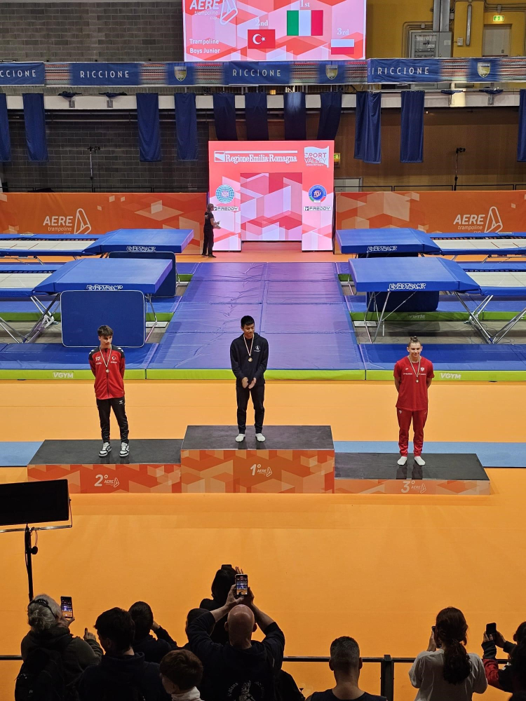 Bolulu milli sporcu Sinan Cankurt İtalya AERE Cup’ta gümüş madalya kazandı 2