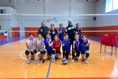 ​​​​​​​Hatay'ın filenin sultanları: Depremzede kızlar Türkiye Şampiyonası'nda!