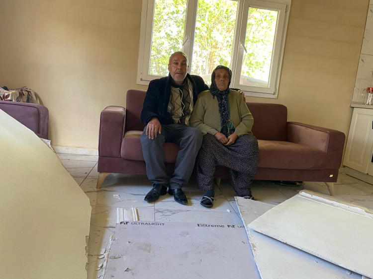 Osmaniye'de depremzede kadının yıkılan evinin yerine yaptırdığı yuvası başına yıkıldı 3