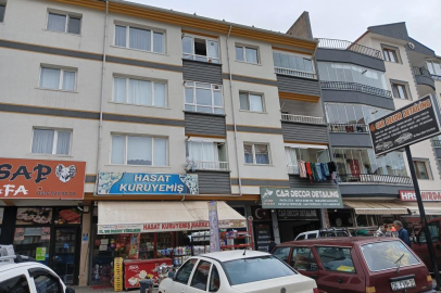 Ankara’da 14 yaşındaki kız çocuğu apartman boşluğuna düşerek hayatını kaybetti