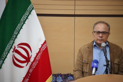 Lüks tatil görevi götürdü: Pezeşkiyan, yardımcısını Güney Kutbu seyahati nedeniyle görevden aldı