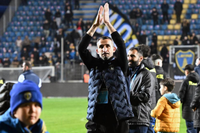 Mehmet Topal'ın takımı kazandı, Romanya'da özel çocuklarla tarihi bir ana imza attı