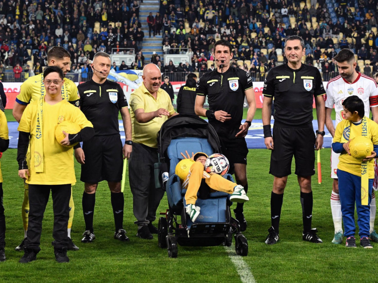 Mehmet Topal'ın takımı kazandı, Romanya'da özel çocuklarla tarihi bir ana imza attı 3