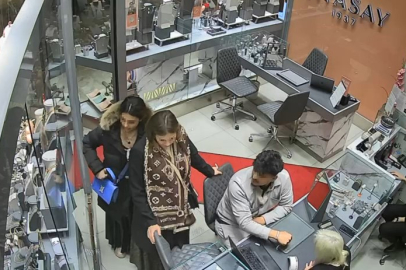 Ümraniye’de kuyumcuya giren kadın hırsızlar, ziynet eşyalarını çaldı