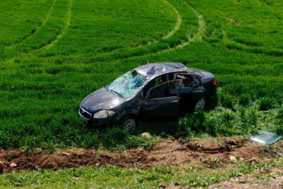 Siirt'te kontrolden çıkan otomobil şarampole yuvarlandı, 5 yaralı