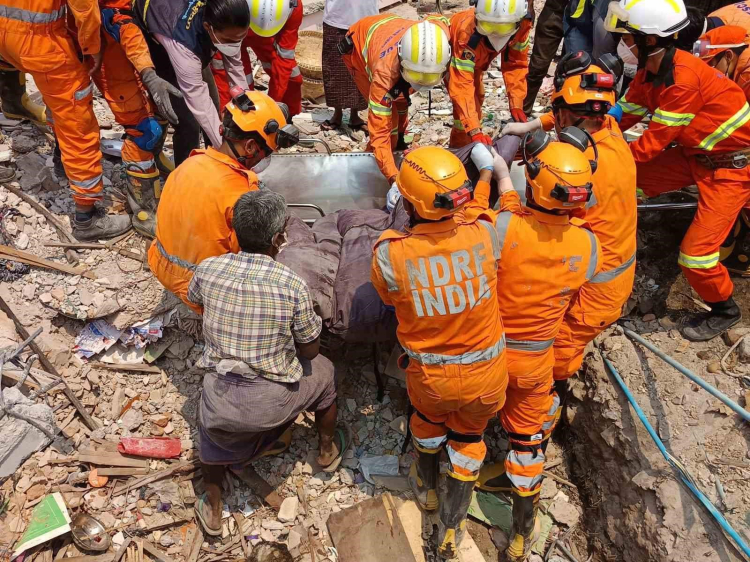 Myanmar’da depremlerde can kaybı 3 bin 500’ü aştı, Tayland’da 28 kişi hayatını kaybetti 2
