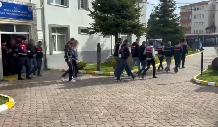 Sosyal medya üzerinden 500 milyon tl’lik dolandırıcılık vurgun yapan 22 kişilik çete çökertildi 2