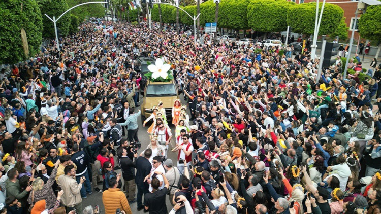 Adana Portakal Çiçeği Karnavalı Bir nefes bahar, bir dünya çocuk!
