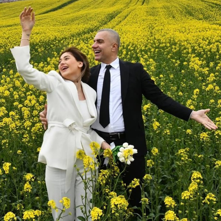 Ünlü türkücü Berdan Mardini evlendi Balayı rotası Mardin oldu 4