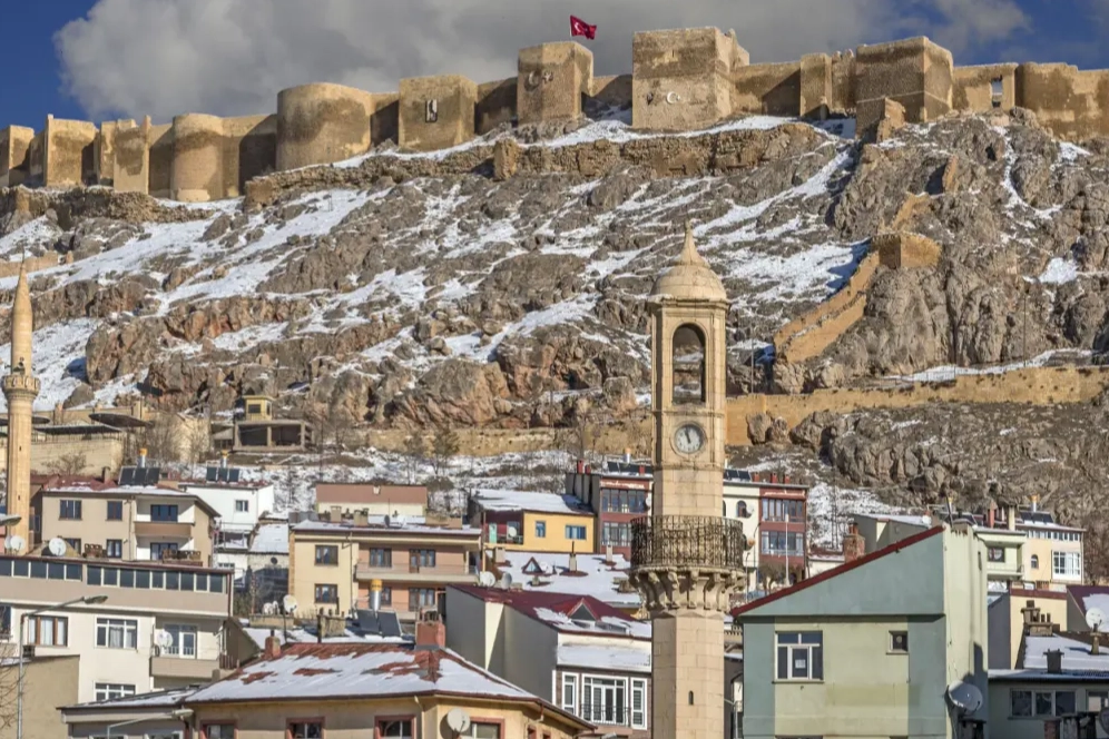Bayburt, Tarihi ve Doğal Güzellikleriyle Ziyaretçilerini Büyülüyor