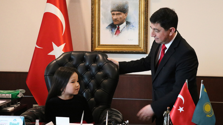 23 Nisan Ulusal Egemenlik ve Çocuk Bayramı