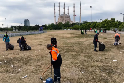Adana’da karnavalın ardından temizlik mesaisi başladı