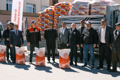 Eskişehir’de tarım arazilerinin etkin kullanımı için %50 hibe ile yağlık ayçiçeği tohumu desteği verildi