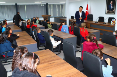Minik meclis üyeleri ilk kararını aldı: Yazın yüzme kursu ücretsiz