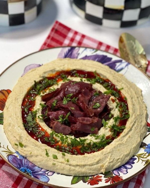 Meze Denilince İlk Akla Gelen: Mersin’in Nefis Humusu