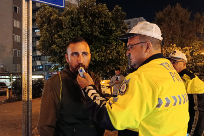 1.93 Promil alkollü sürücü, polislere 'devlet memuruyum' diyerek zorluk çıkarttı