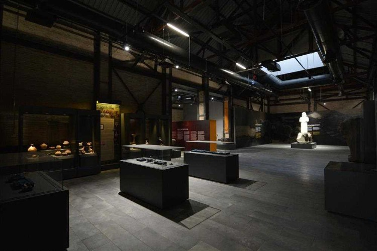 ARKEOLOJİ MÜZESİ YENİ YERİNDE ZİYARETE AÇILDI