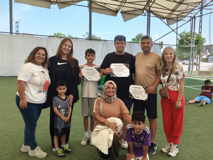 Emine Nabi Menemencioğlu Anaokulu'nda babalar çocukları için sahadaydı 6