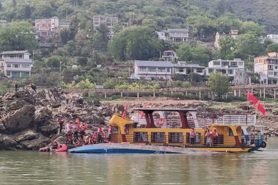 Çin’de turist gezisi faciası!