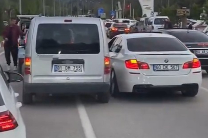 Tokat’ta düğün konvoyunda sıra kapma yarışı: Araçlar  faciaya davetiye çıkardı