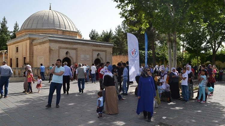 Veysel Karani Türbesi