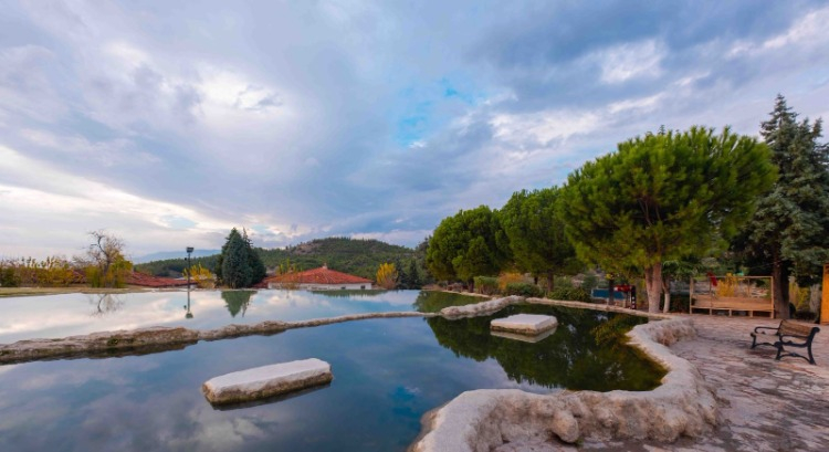 Karahayıt Kaplıcaları