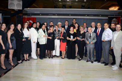 Adana’da 30 ve 50 yılını mesleğe adamış eczacılar unutulmadı