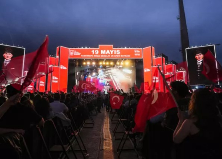 19 mayıs mor ve ötesi