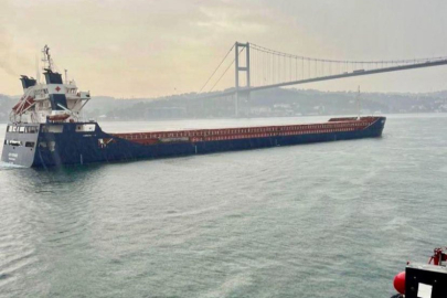 İstanbul Boğazı'nda korkutan anlar! Dümen arızası yapan gemi kurtarıldı