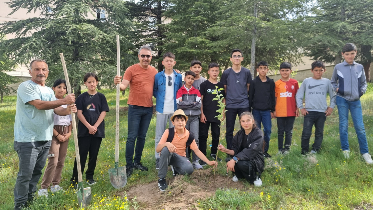 Karaisalı'dan Türkiye'ye uzanan kardeşlik köprüsü 7 Bölge 7 YBO Kardeşliği 3