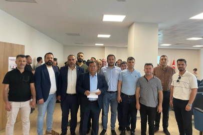 Sağlık-Sen Adana’da hemşire ve ebe sorunlarına dikkat çekti