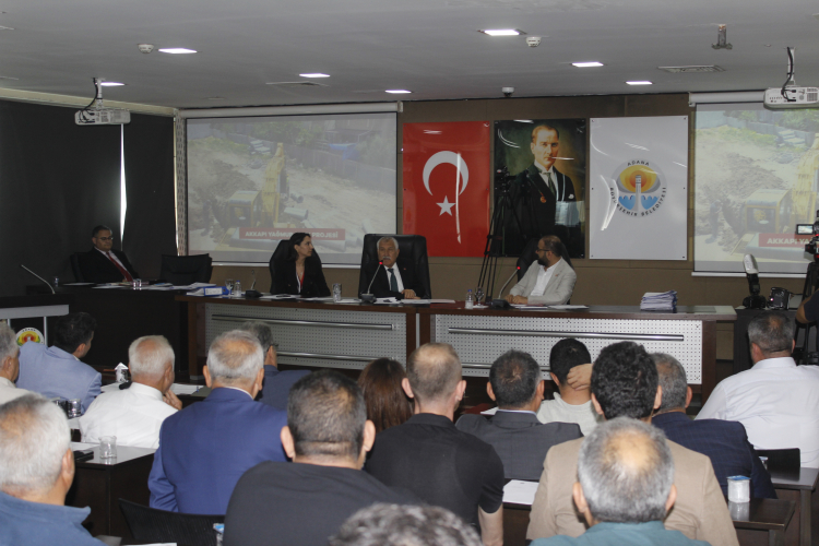  Adana Büyükşehir Belediye Başkanı Zeydan Karalar