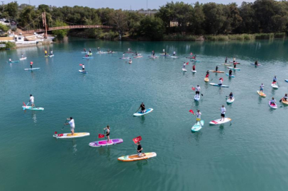 Seyhan Nehri'nde kano ve kürek sörfü keyfi