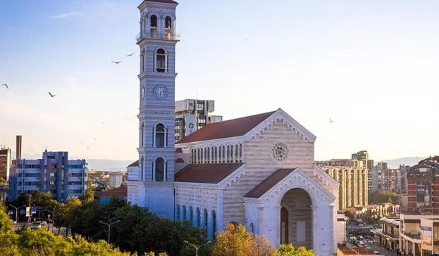 Aziz Rahibe Teresa Katedrali