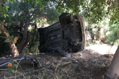 Mersin'de kontrolden çıkan otomobil bahçeye savruldu