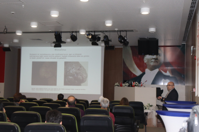 Adana Şehir Hastanesi’nde aile hekimlerine cilt enfeksiyonları hakkında eğitim verildi