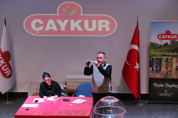 ÇAYKUR’a bin 500 mevsimlik işçi alımı için kura çekimi başladı 2