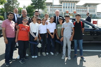Cumhurbaşkanı Erdoğan, Adıyaman'dan gelen çocuklarla görüştü