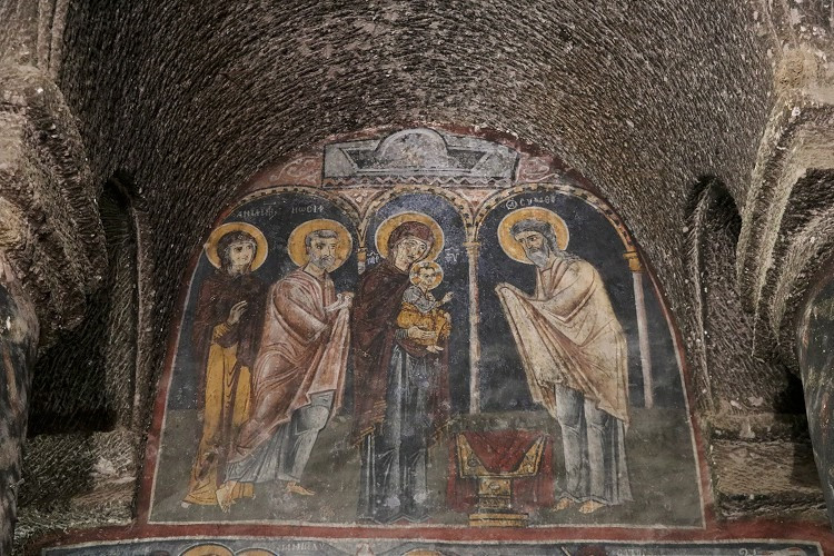 Gümüşler Manastırı